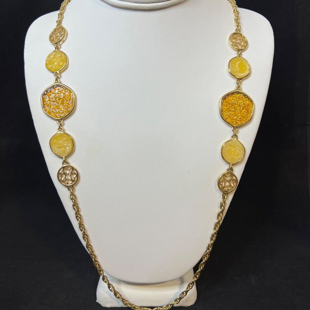 VTG Sarah Coventry Gold Tone Rope Chain Necklace W/Yellow And Cream Glass (3300)
